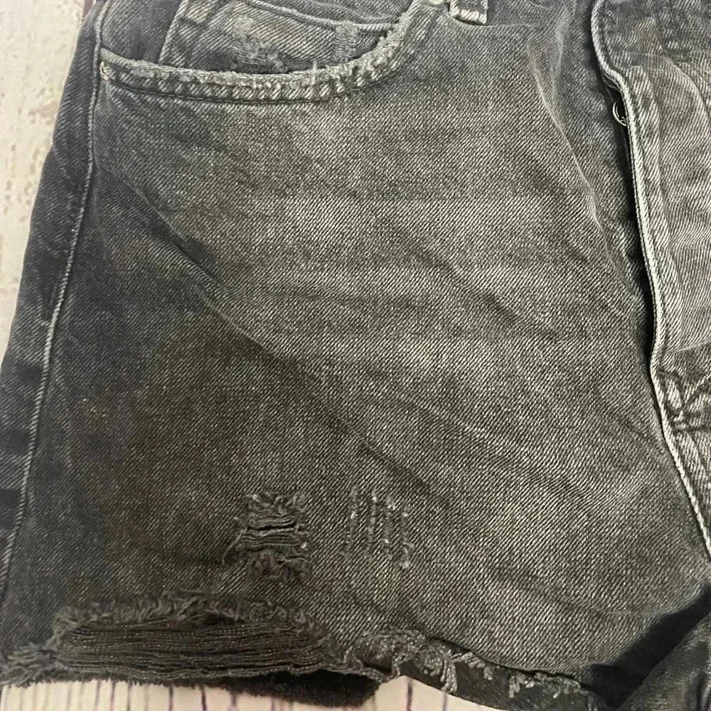 Zara short black distressed jean short‎ women’s size 6 - Picture 8 of 8